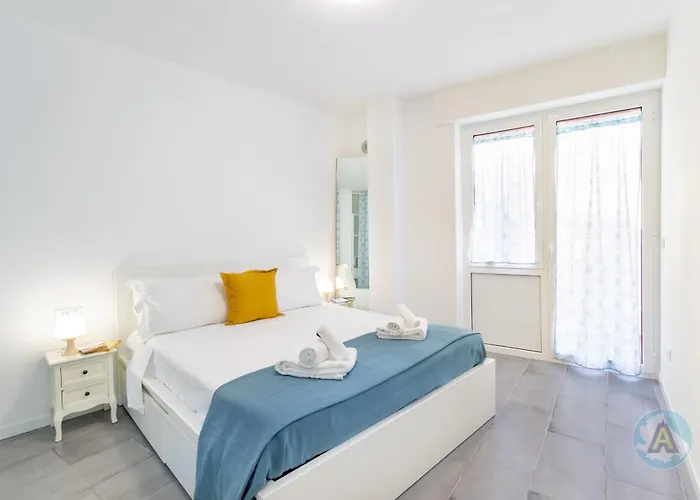 Nuovissimo, Vicino Al Mare 63a